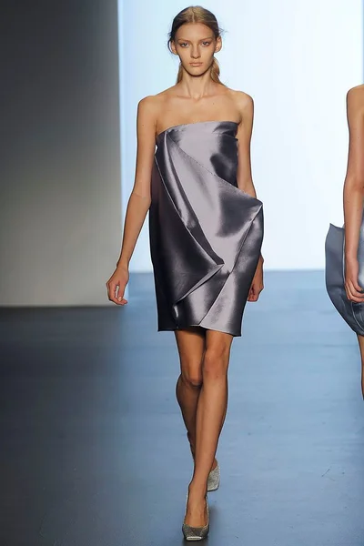 Look 37